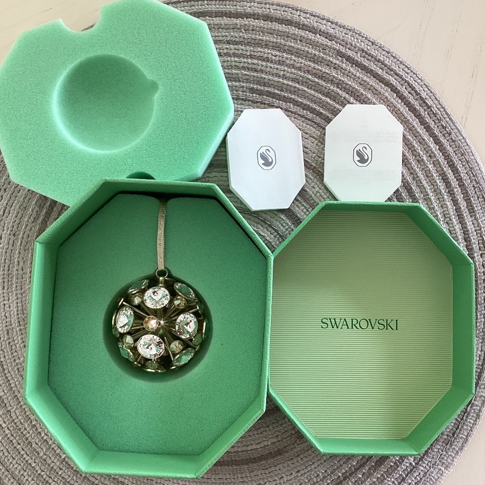 Swarovski Constella Ball Ornament Large Gold Metal With Champagne/White Crystals - Picture 5 of 14